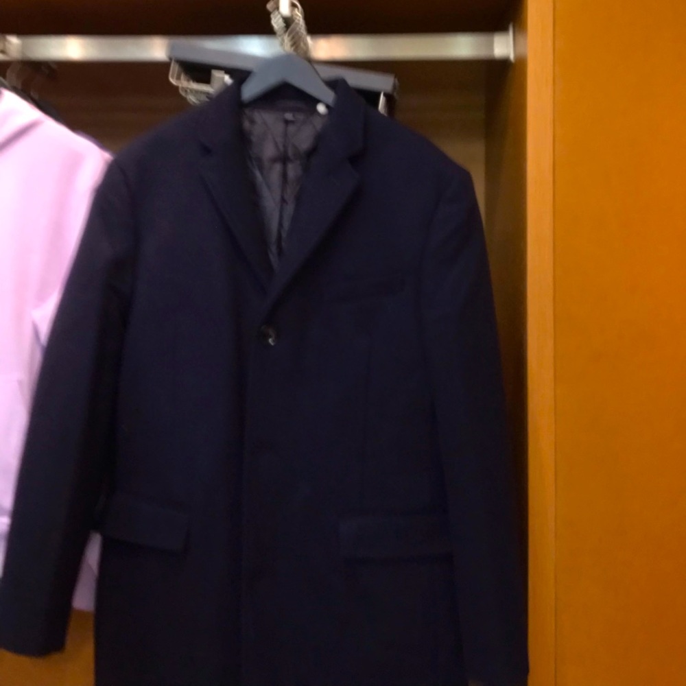 Winter sell out. Two brand new with tags mens top coats. 42 and 44 size.
